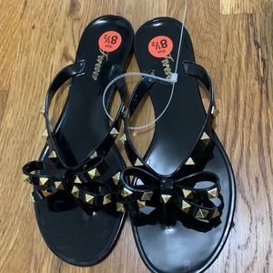💕5/$15 Forever Sandals with Bow and grommets in black and gold, super cute NEW
